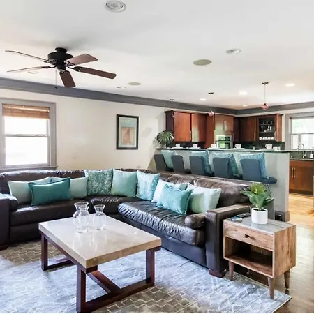 Atlanta Forest Sanctuary Home